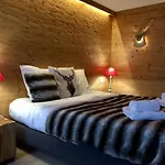 Le Flocon Bleu - Mauselaine Avec Vue Sur Le De