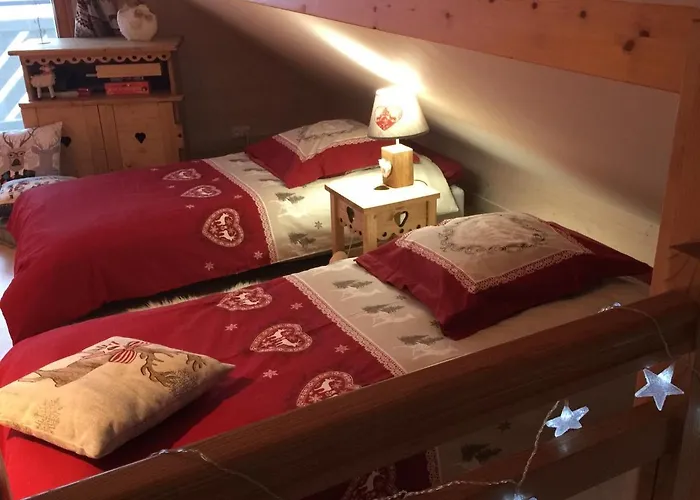 Le Flocon Bleu - Mauselaine Avec Vue Sur Le De