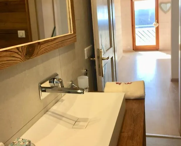 Le Flocon Bleu - Mauselaine Avec Vue Sur Le De